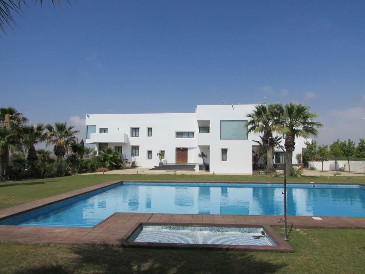 Cortijo Media Legua Hotel Vera Bagian luar foto
